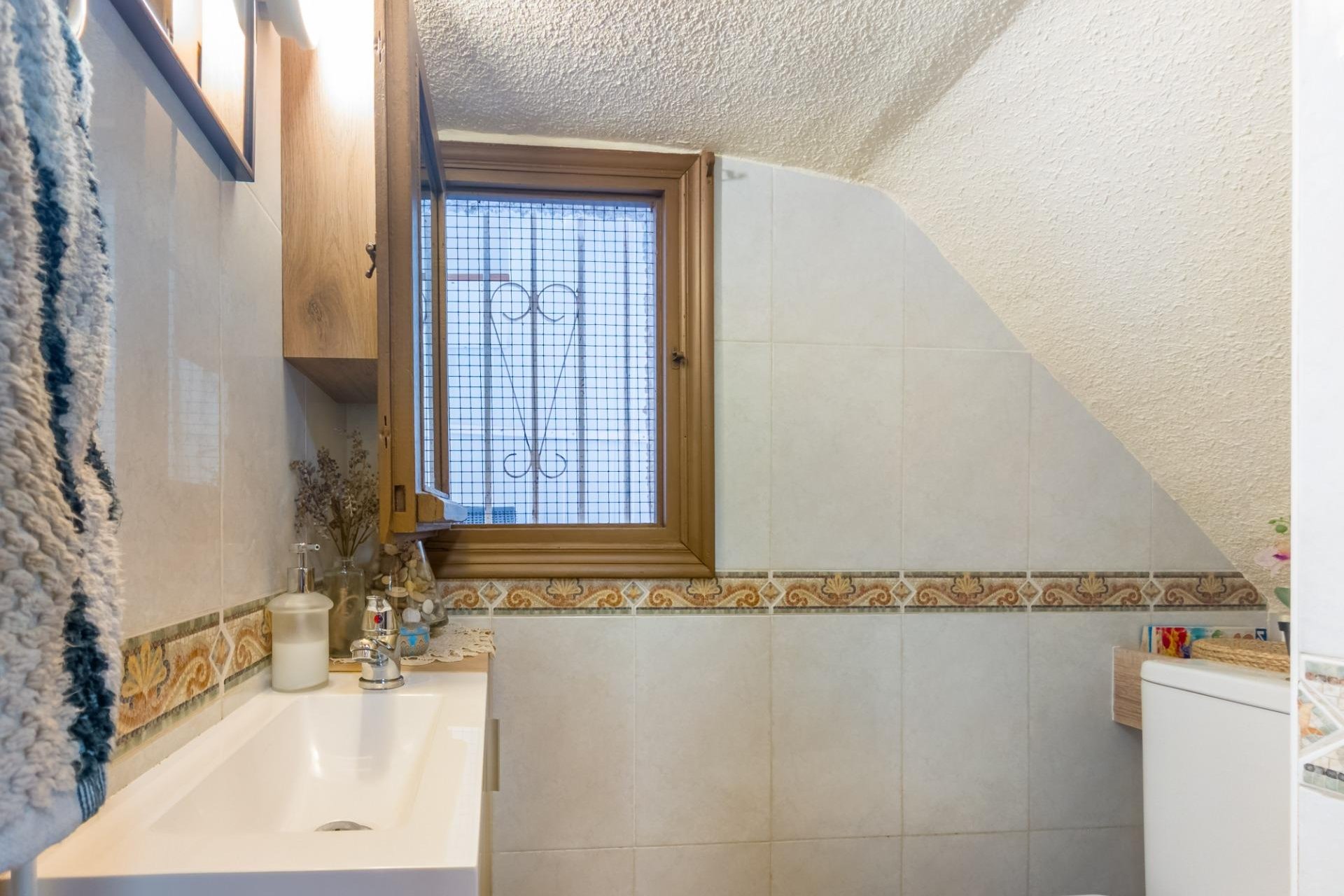 Resale - Town House -
Torrevieja - Nueva Torrevieja