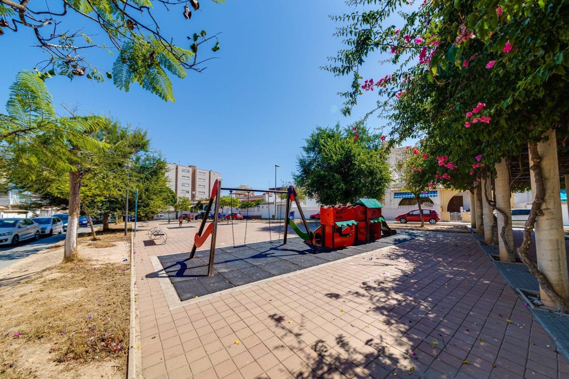 Resale - Town House -
Torrevieja - Nueva Torrevieja