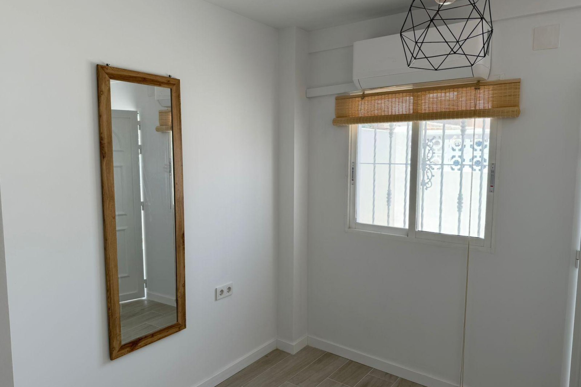 Resale - Town House -
Torrevieja - Sector 25