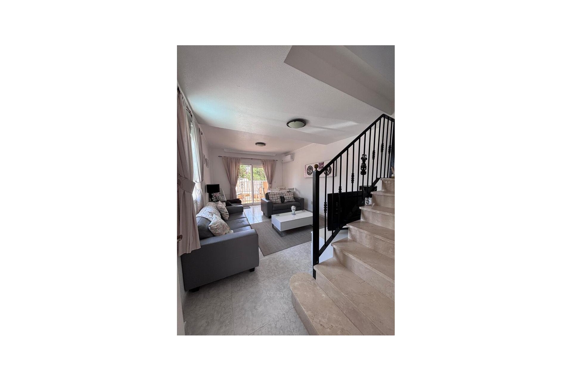 Resale - Town House -
Villamartin - Costa Blanca