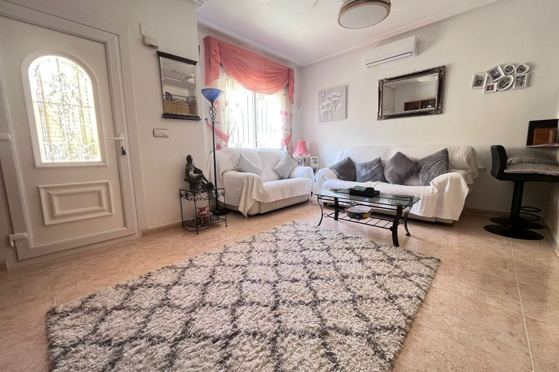 Resale - Town House -
Villamartin - Costa Blanca