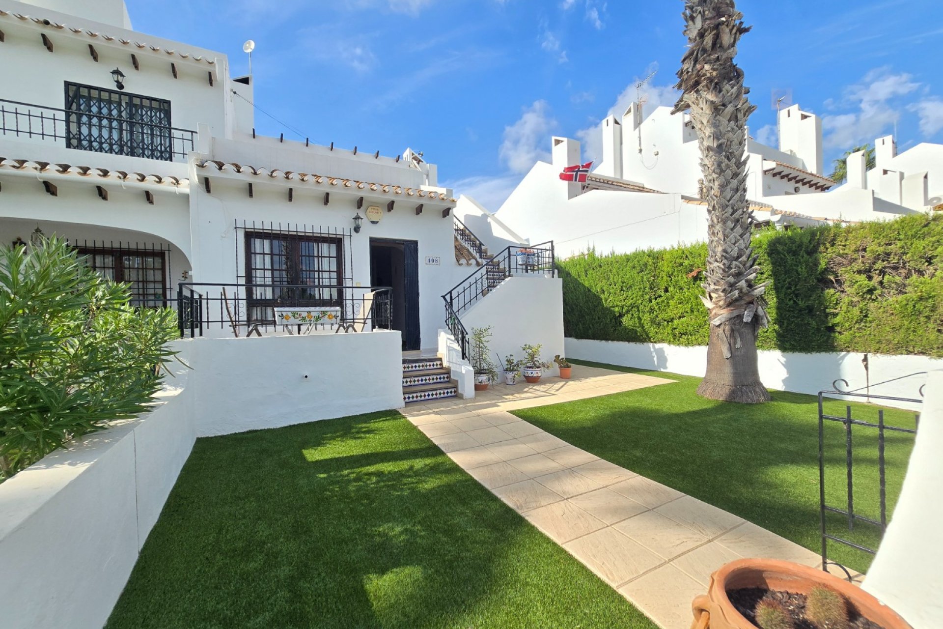Resale - Town House -
Villamartin - Costa Blanca