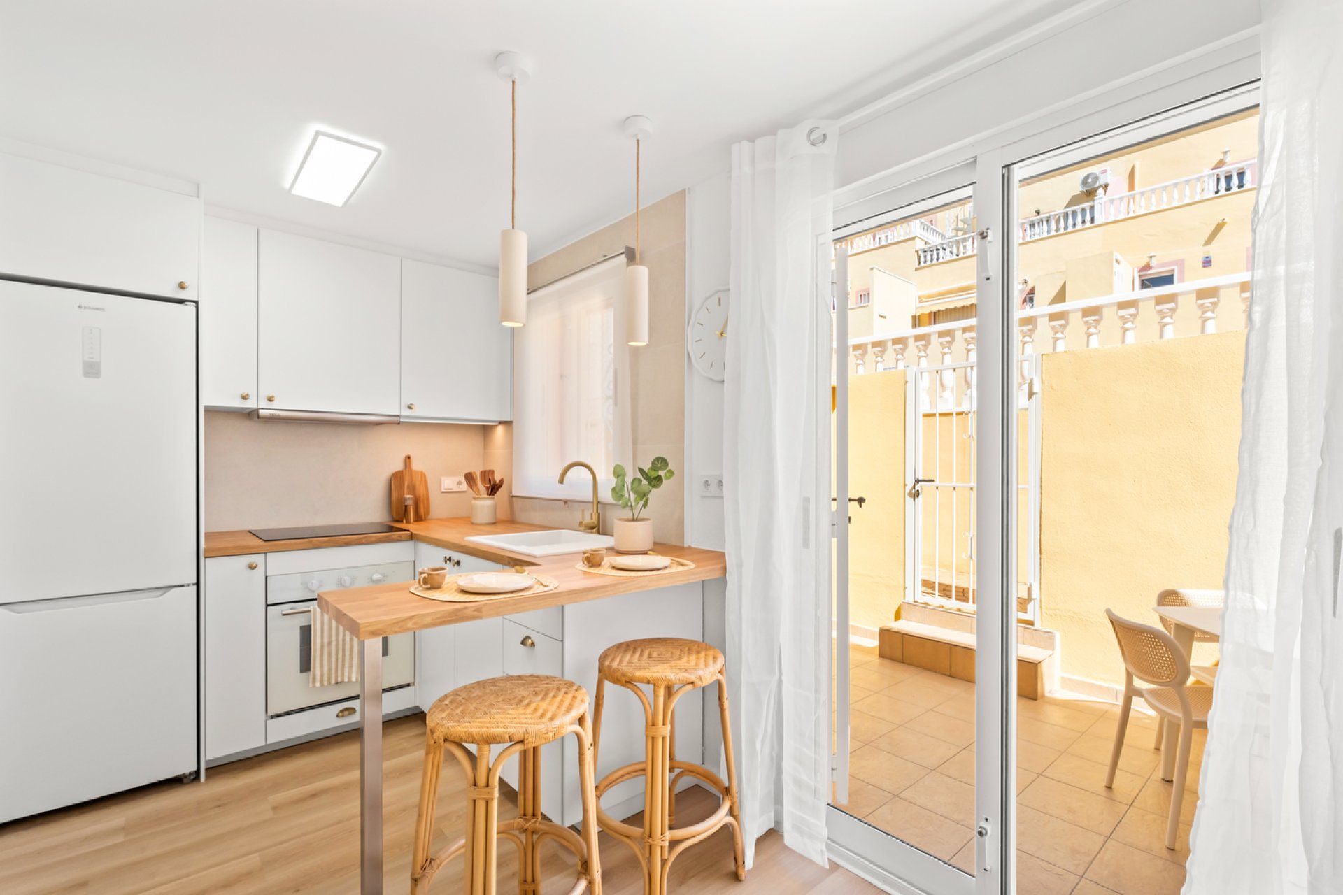 Resale - Town House -
Villamartin - Costa Blanca