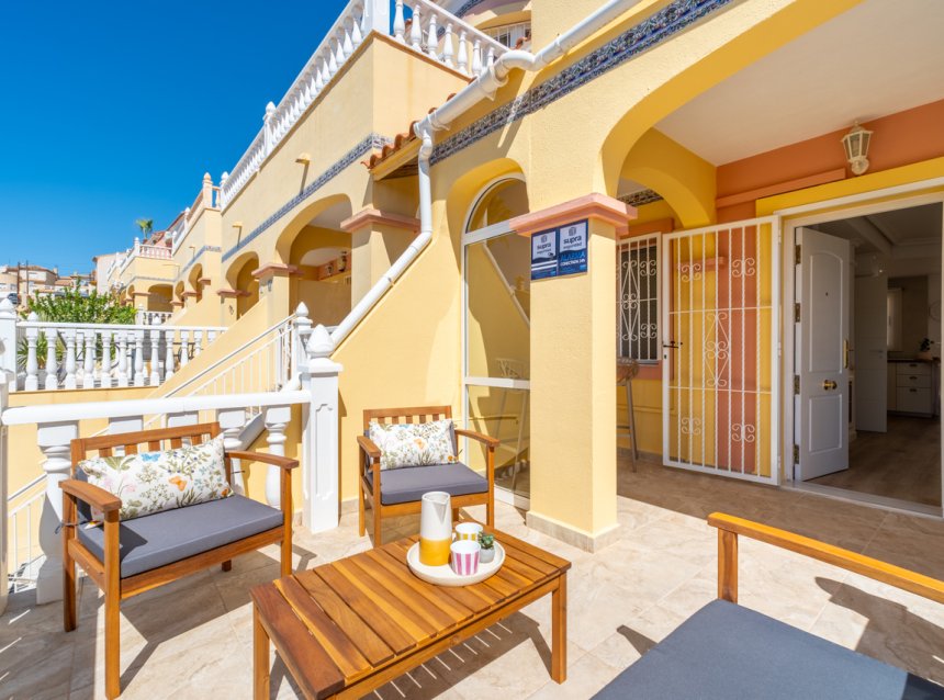 Resale - Town House -
Villamartin - Costa Blanca