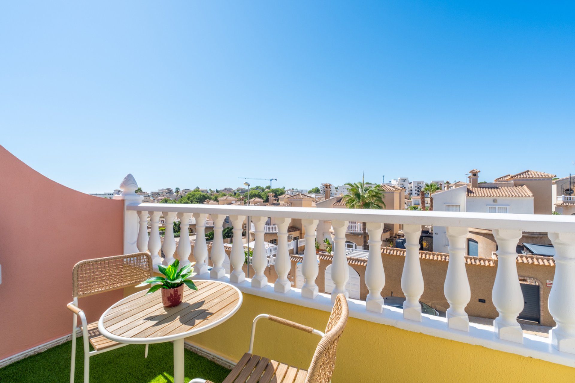 Resale - Town House -
Villamartin - Costa Blanca