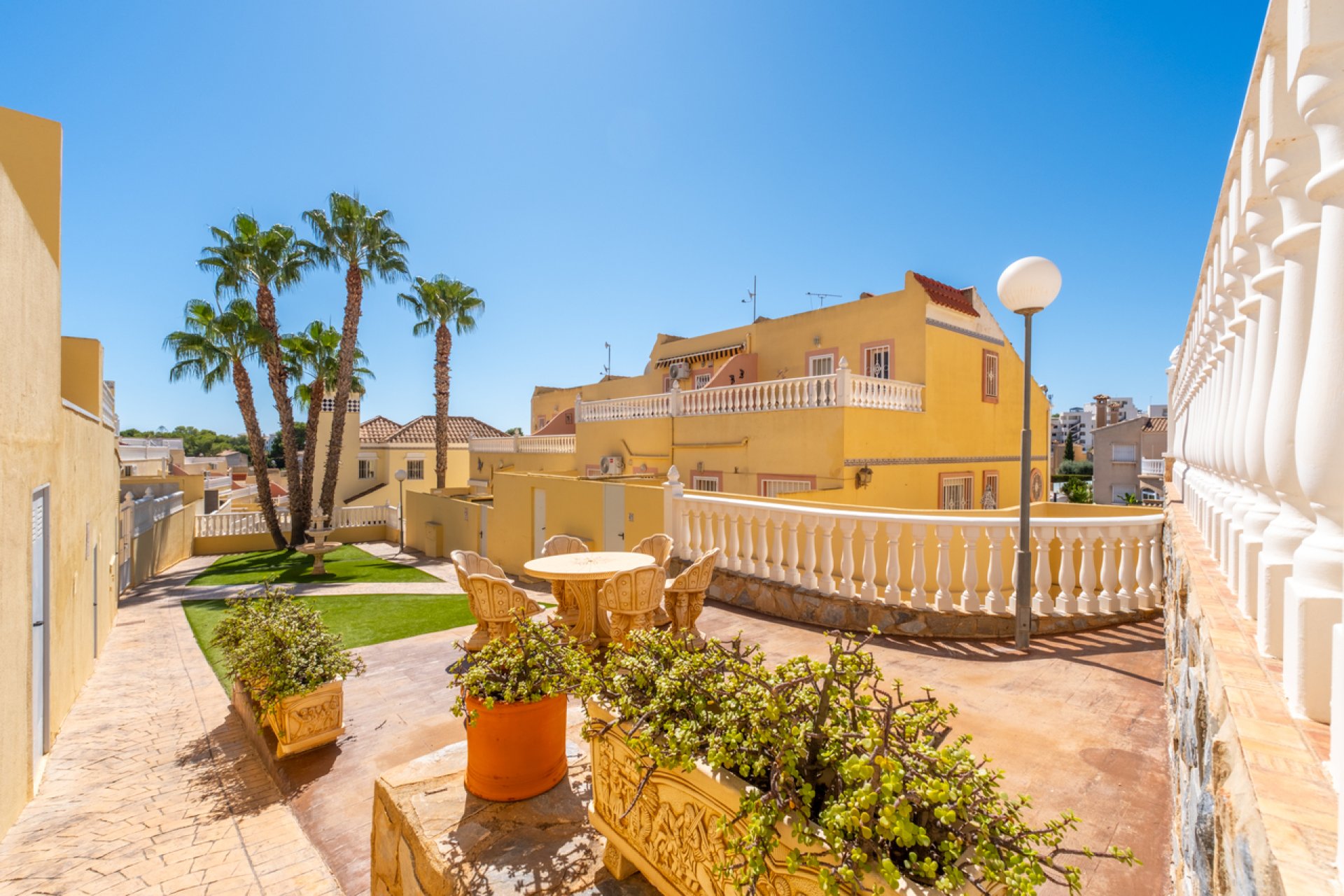 Resale - Town House -
Villamartin - Costa Blanca