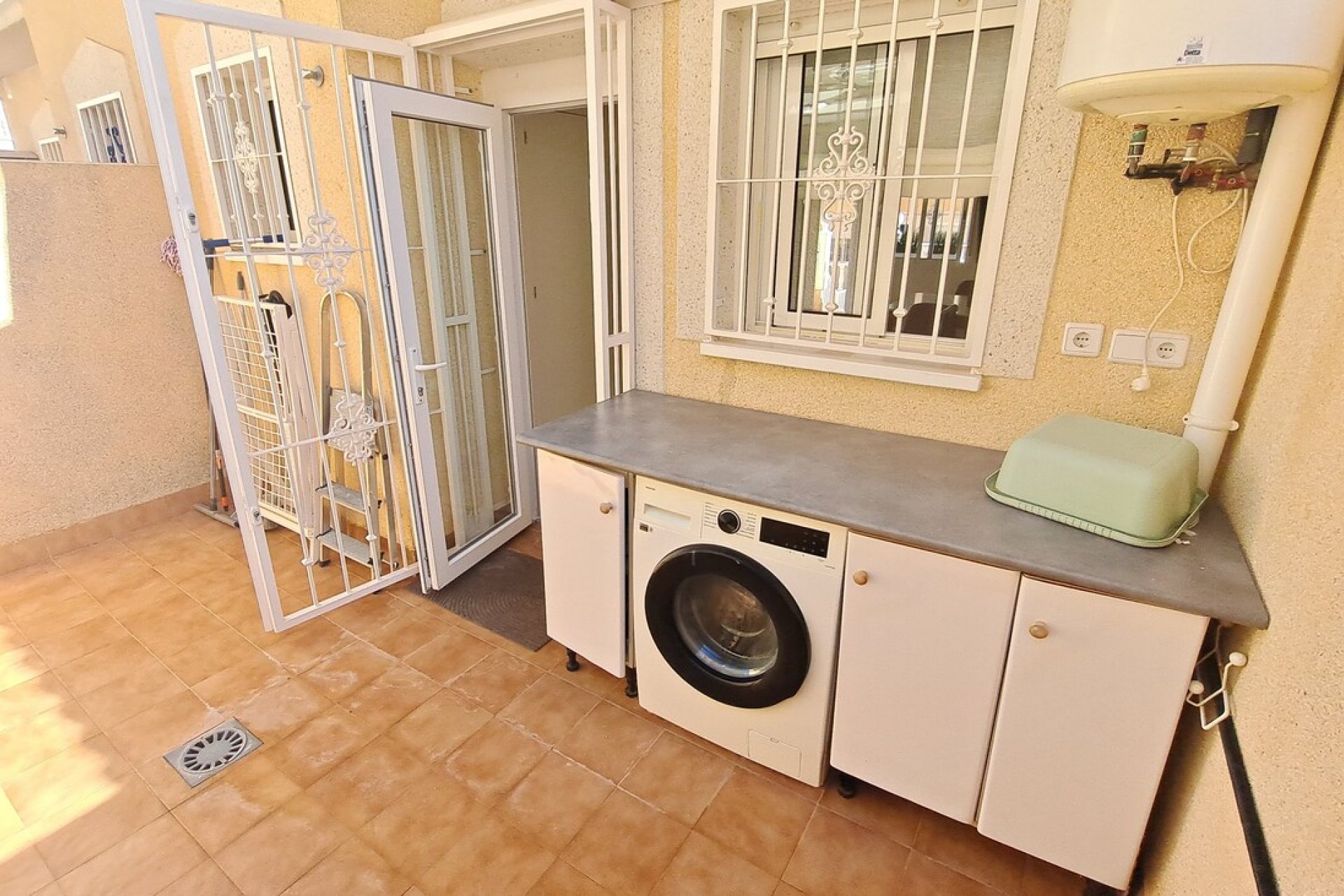 Resale - Town House -
Villamartin - Costa Blanca