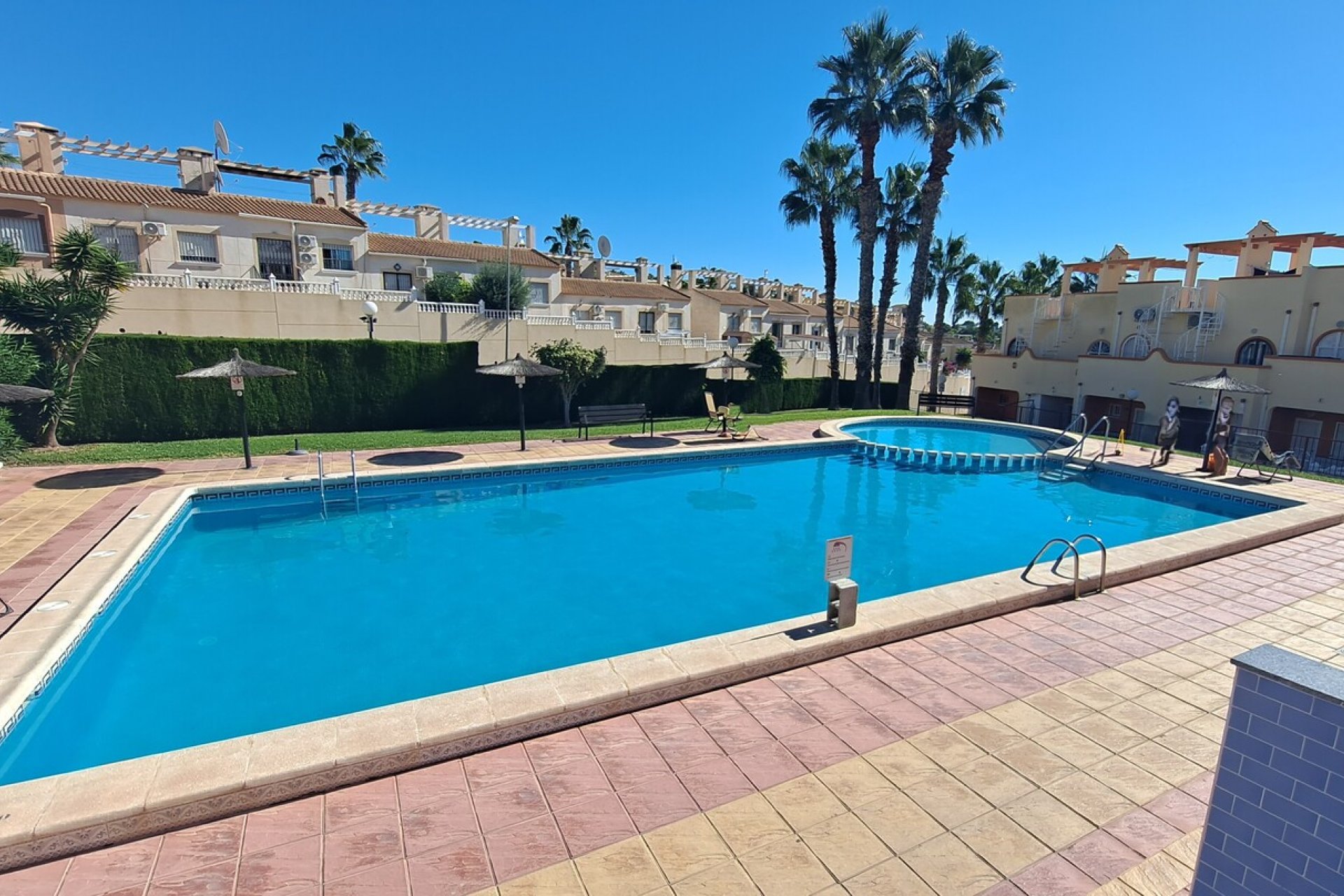 Resale - Town House -
Villamartin - Costa Blanca