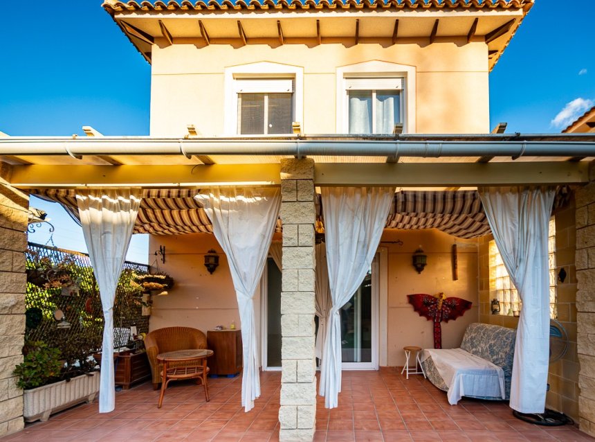 Resale - Villa -
Benferri - Inland