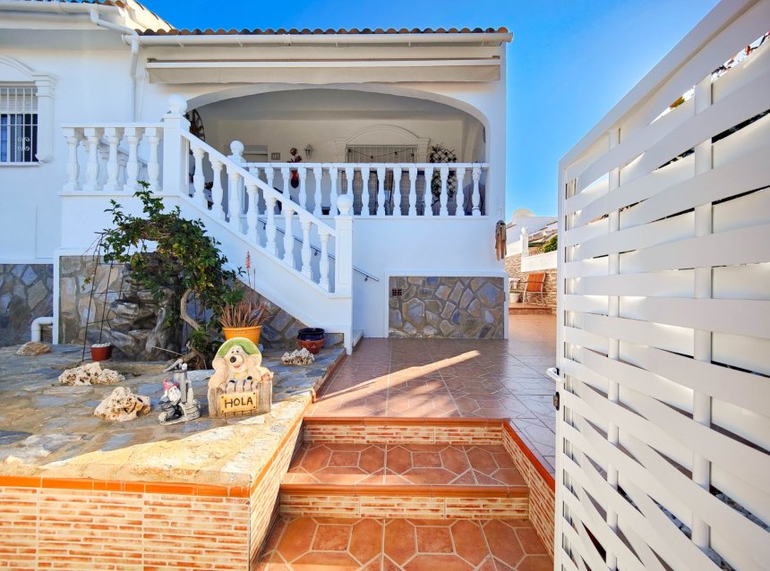 Resale - Villa -
Ciudad Quesada - Costa Blanca