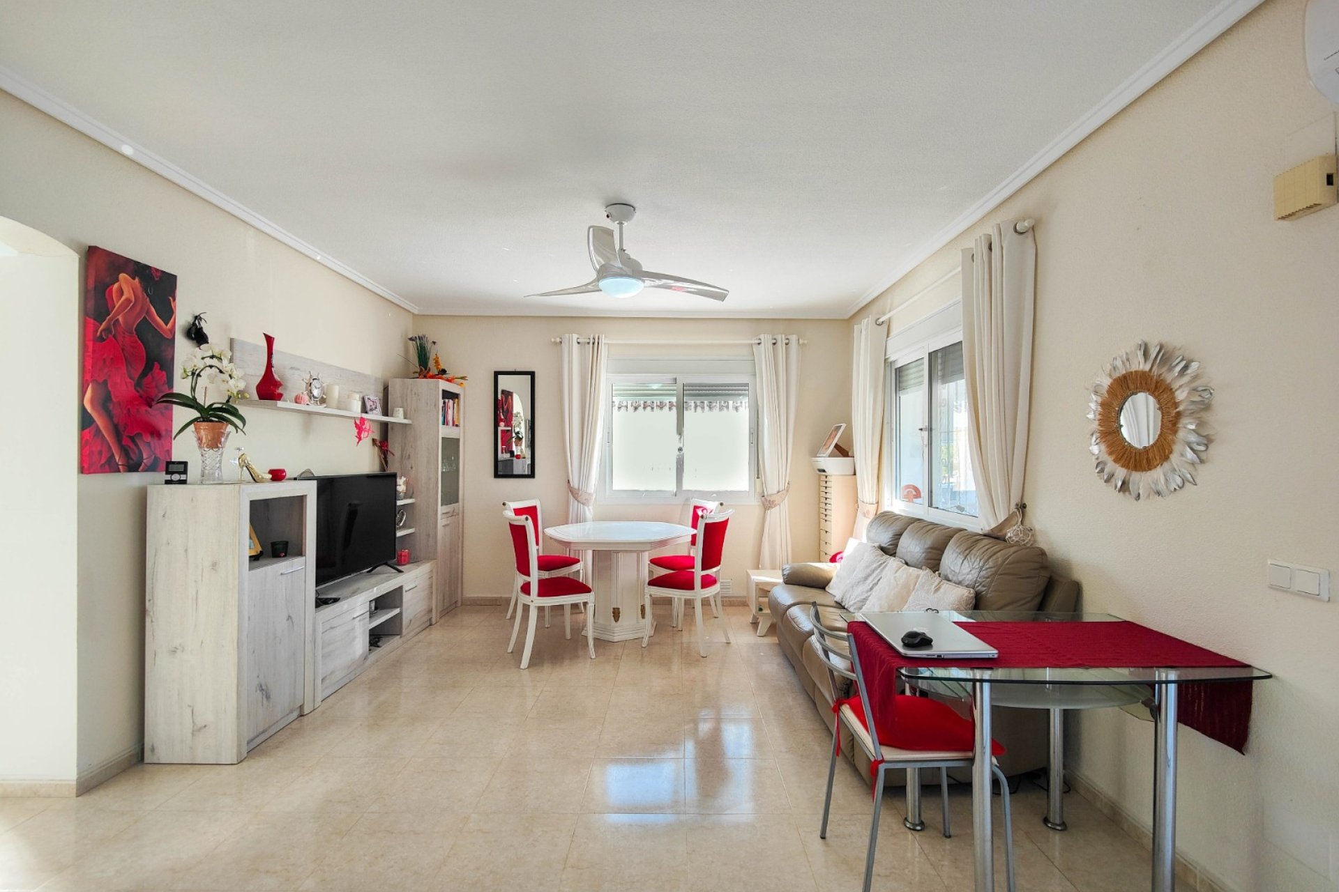Resale - Villa -
Ciudad Quesada - Costa Blanca