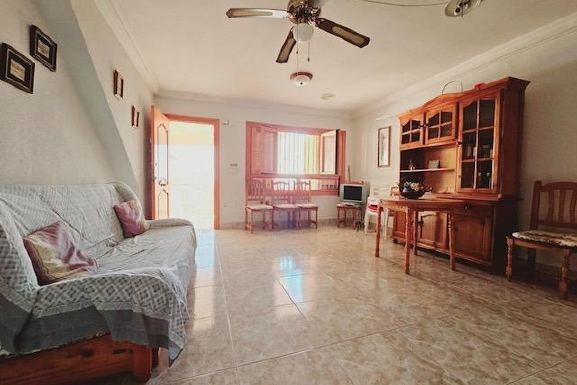 Resale - Villa -
Guardamar del Segura - Guarmar Del Segura