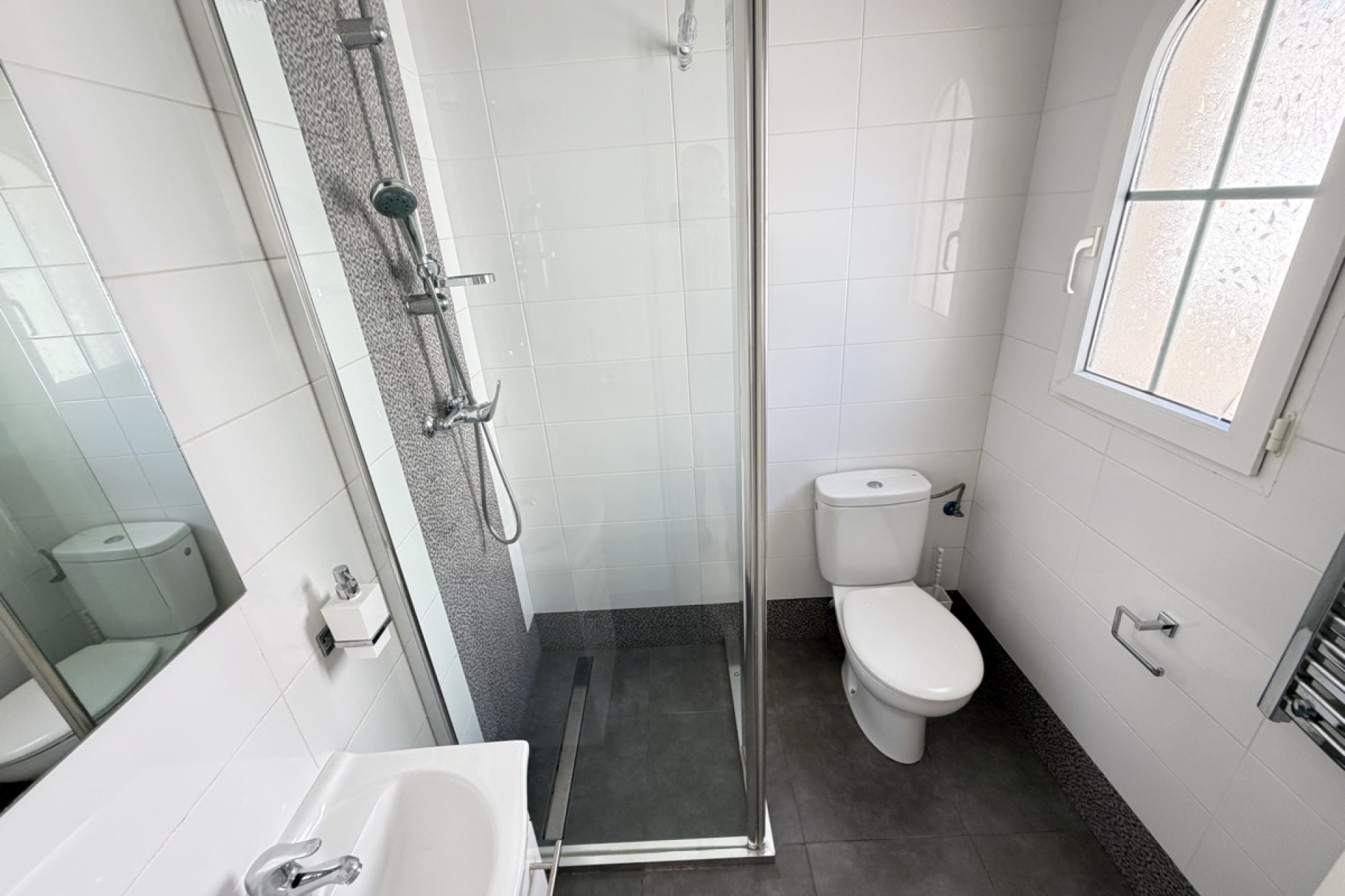 Resale - Villa -
Las Ramblas Golf - Inland