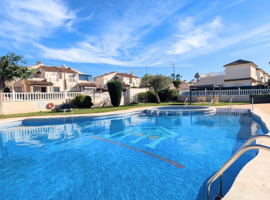 Resale - Villa -
Lo Crispin - Inland