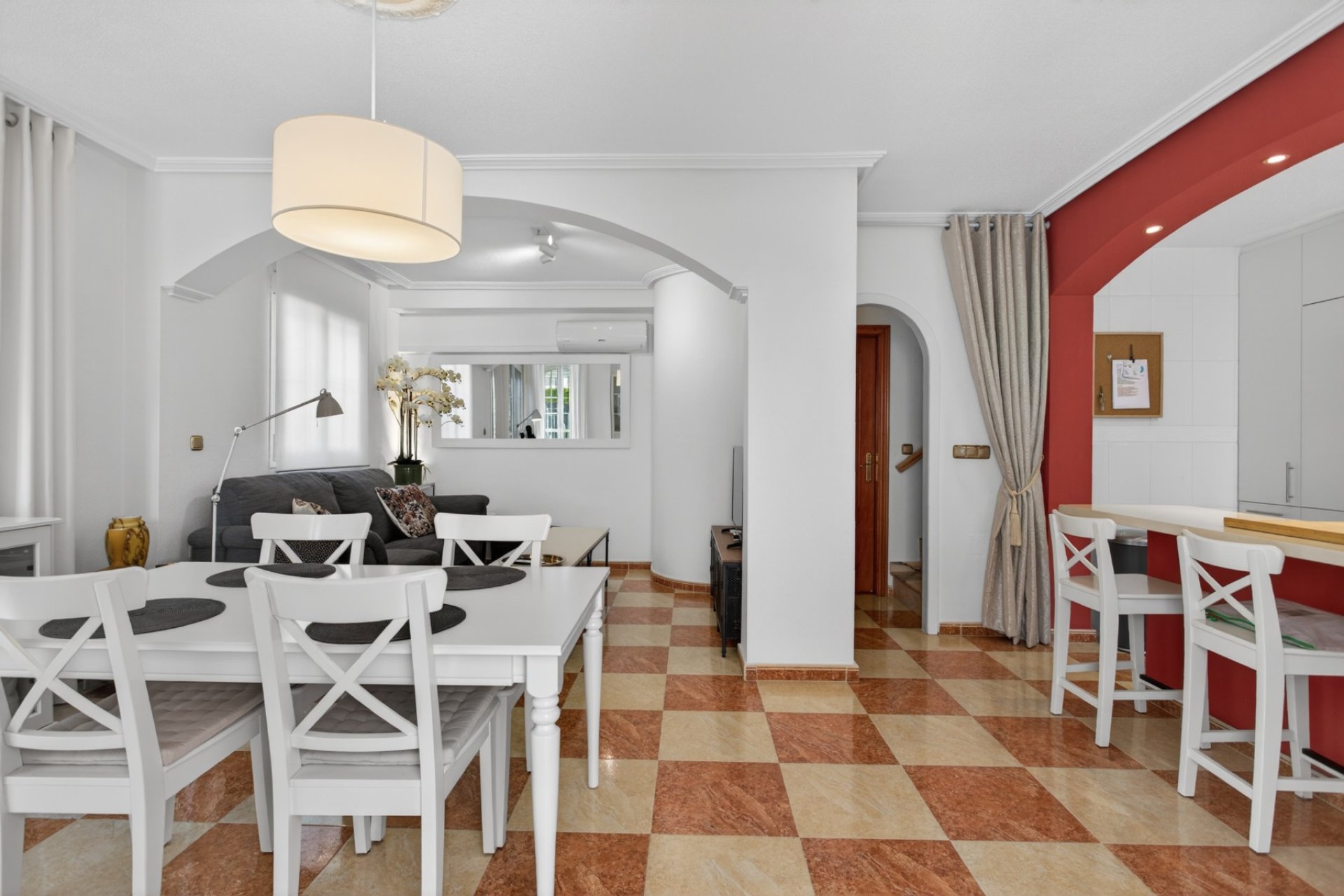 Resale - Villa -
Orihuela Costa - Costa Blanca