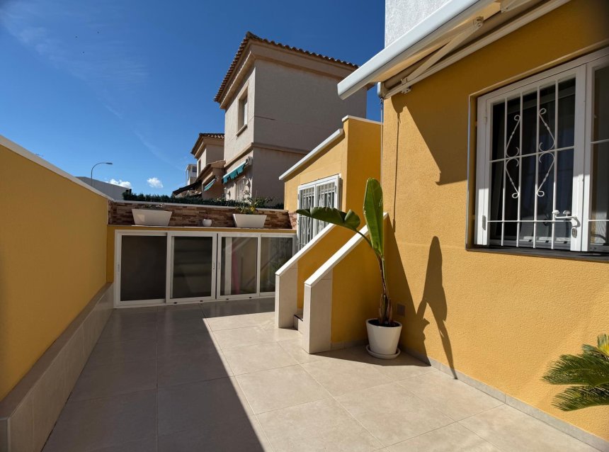 Resale - Villa -
Orihuela Costa - Costa Blanca