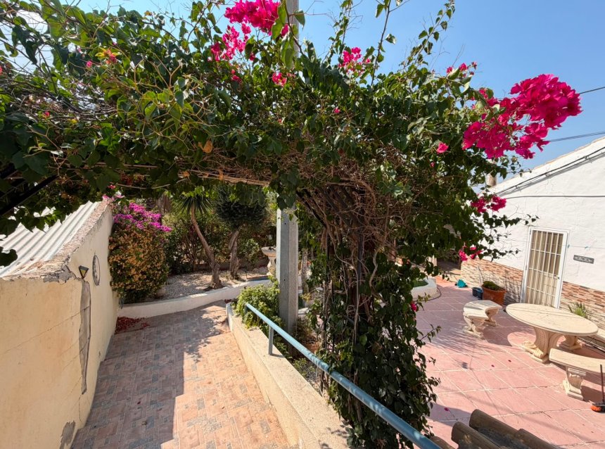 Resale - Villa -
Torremendo - Costa Blanca