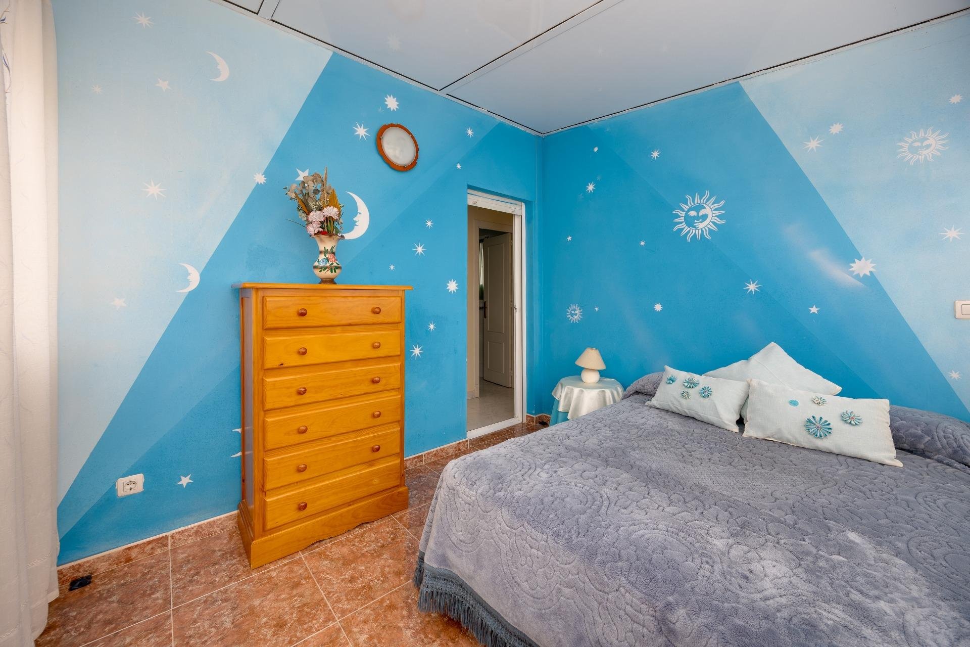 Resale - Villa -
Torrevieja - El Limonar