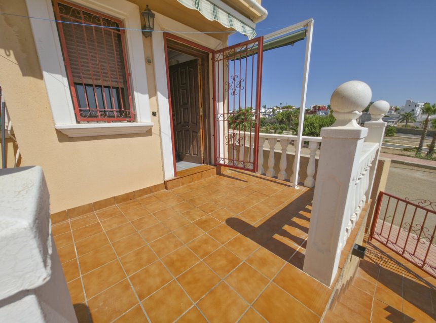 Resale - Villa -
Villamartin - Costa Blanca
