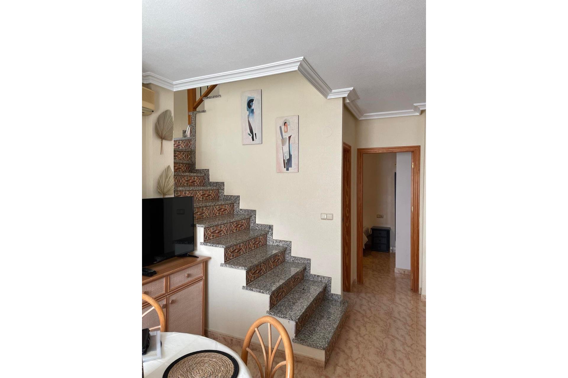 Resale - Villa -
Villamartin - Costa Blanca