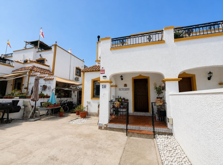 Resale - Villa -
Vistabella Golf Entre Naranjos - Inland