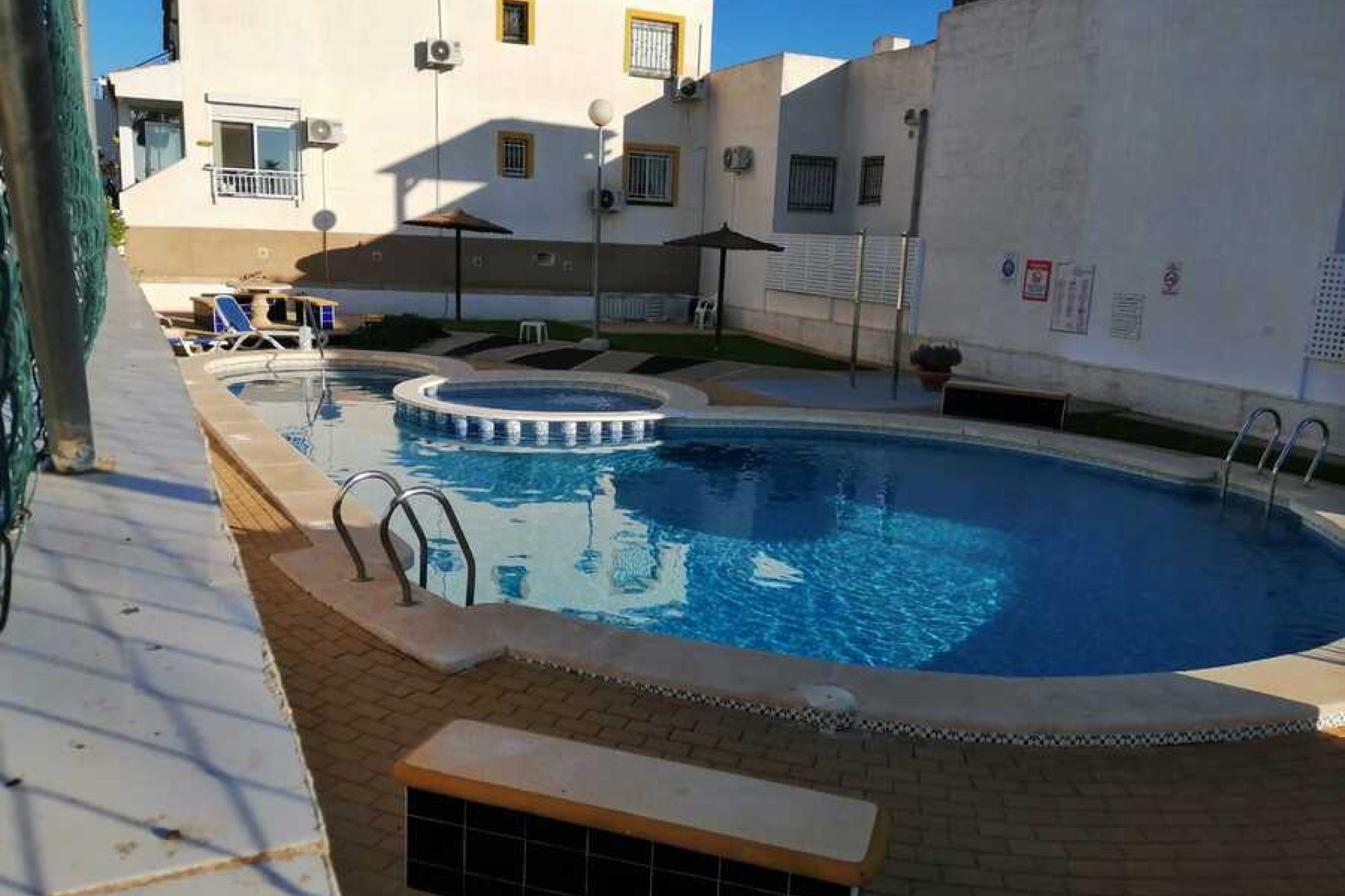 Reventa - Apartment -
Jacarilla - Inland