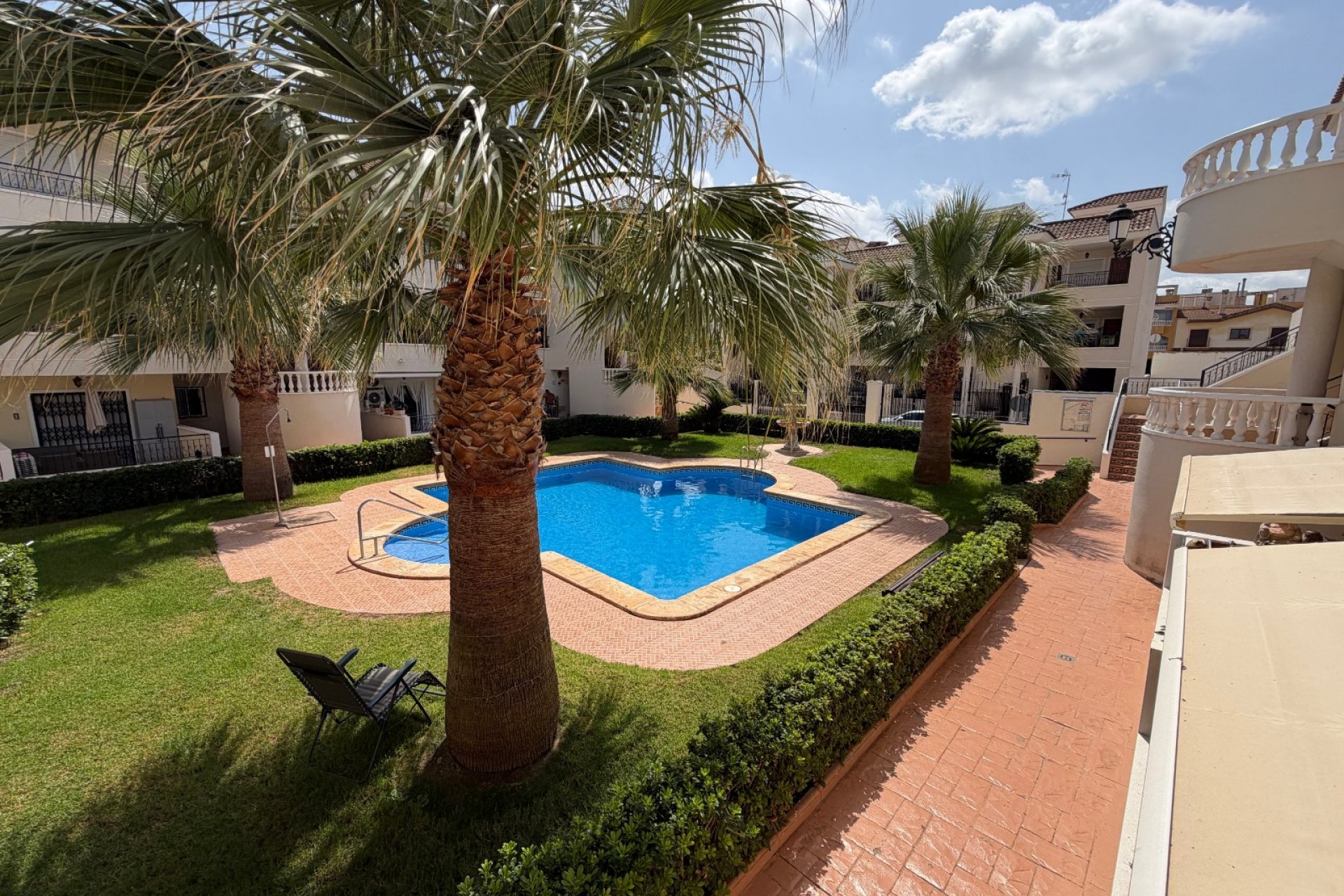 Reventa - Apartment -
Jacarilla - Inland
