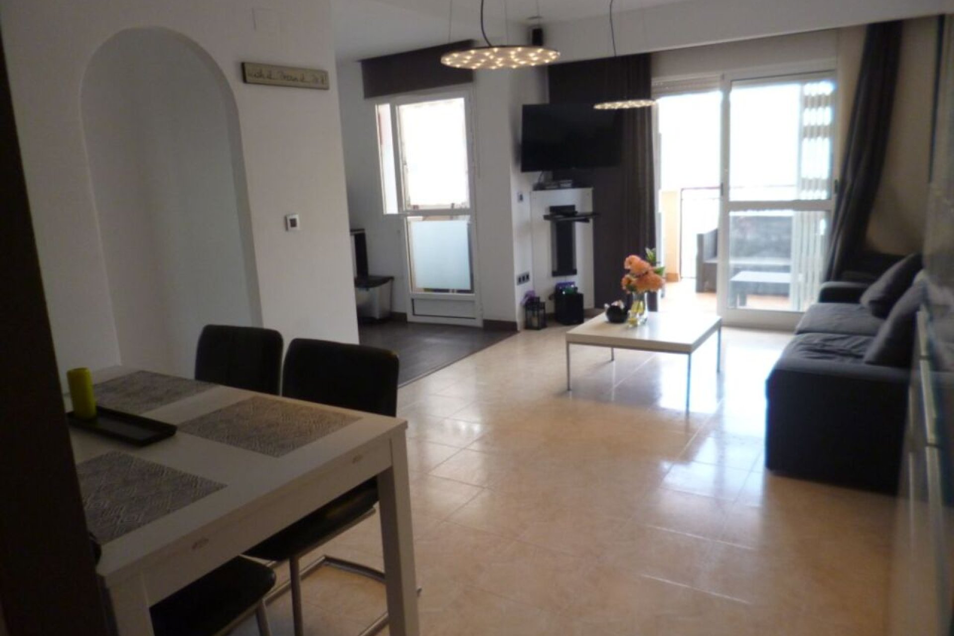 Reventa - Apartment -
La Florida - Inland
