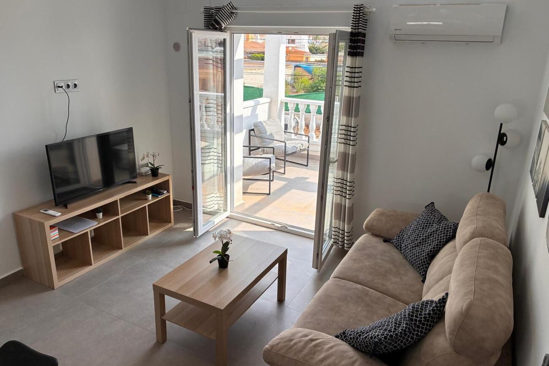 Reventa - Apartment -
Los Almendros (Orihuela-Costa) - Costa Blanca