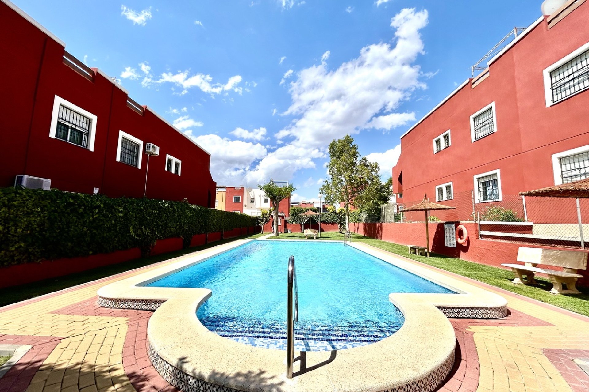 Reventa - Apartment -
Los Altos - Costa Blanca
