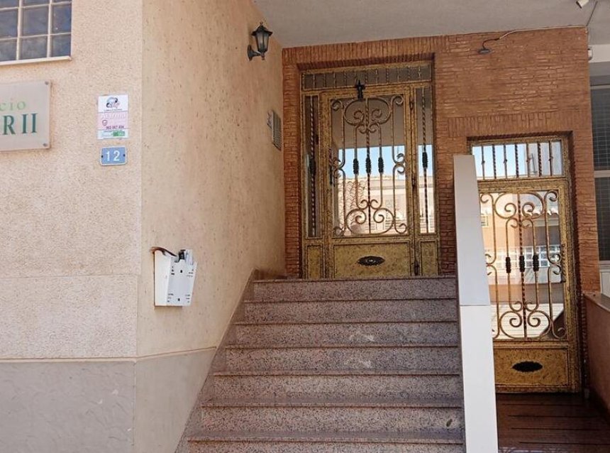 Reventa - Apartment -
Los Montesinos - PUEBLO CENTRO