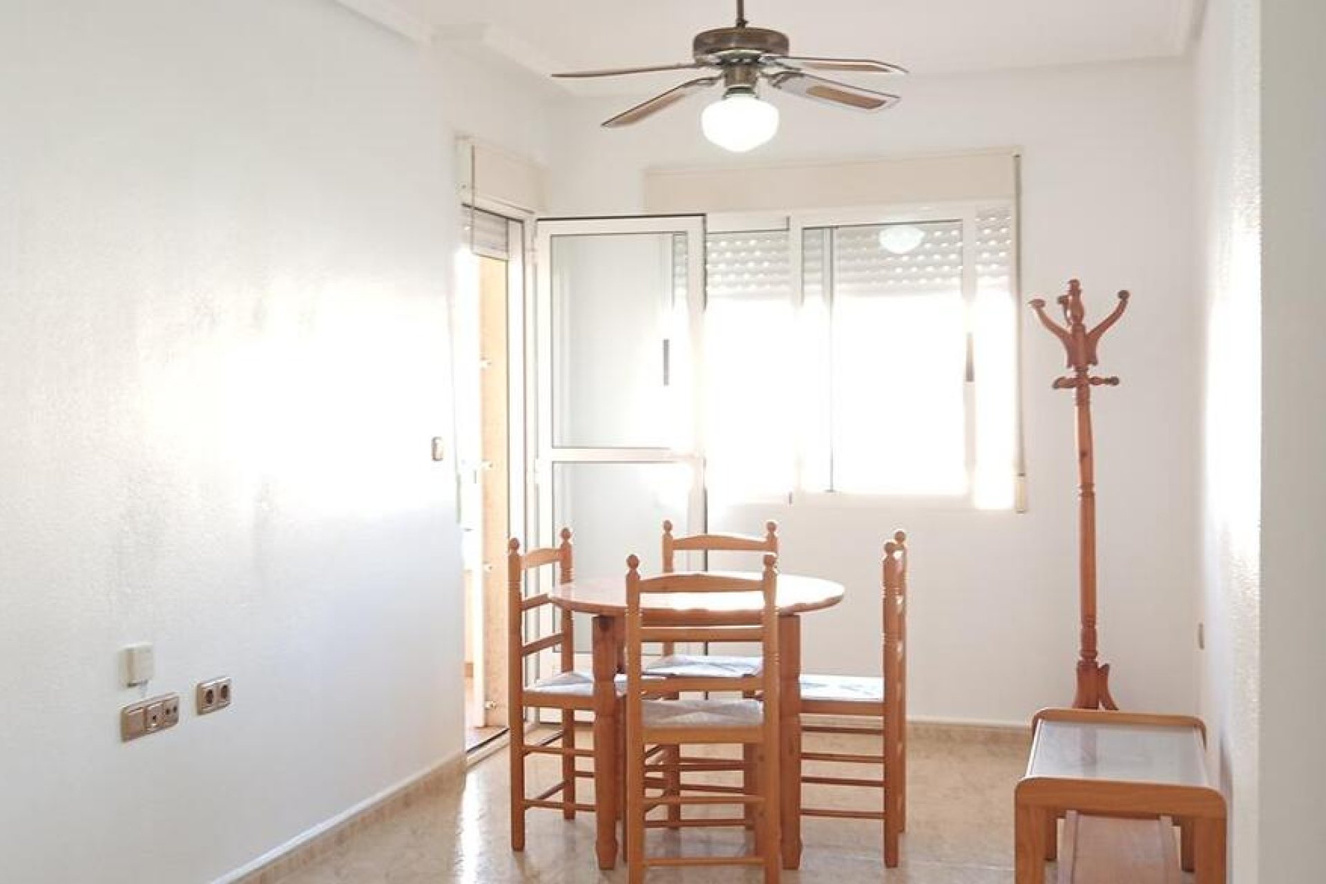 Reventa - Apartment -
Los Montesinos - PUEBLO CENTRO