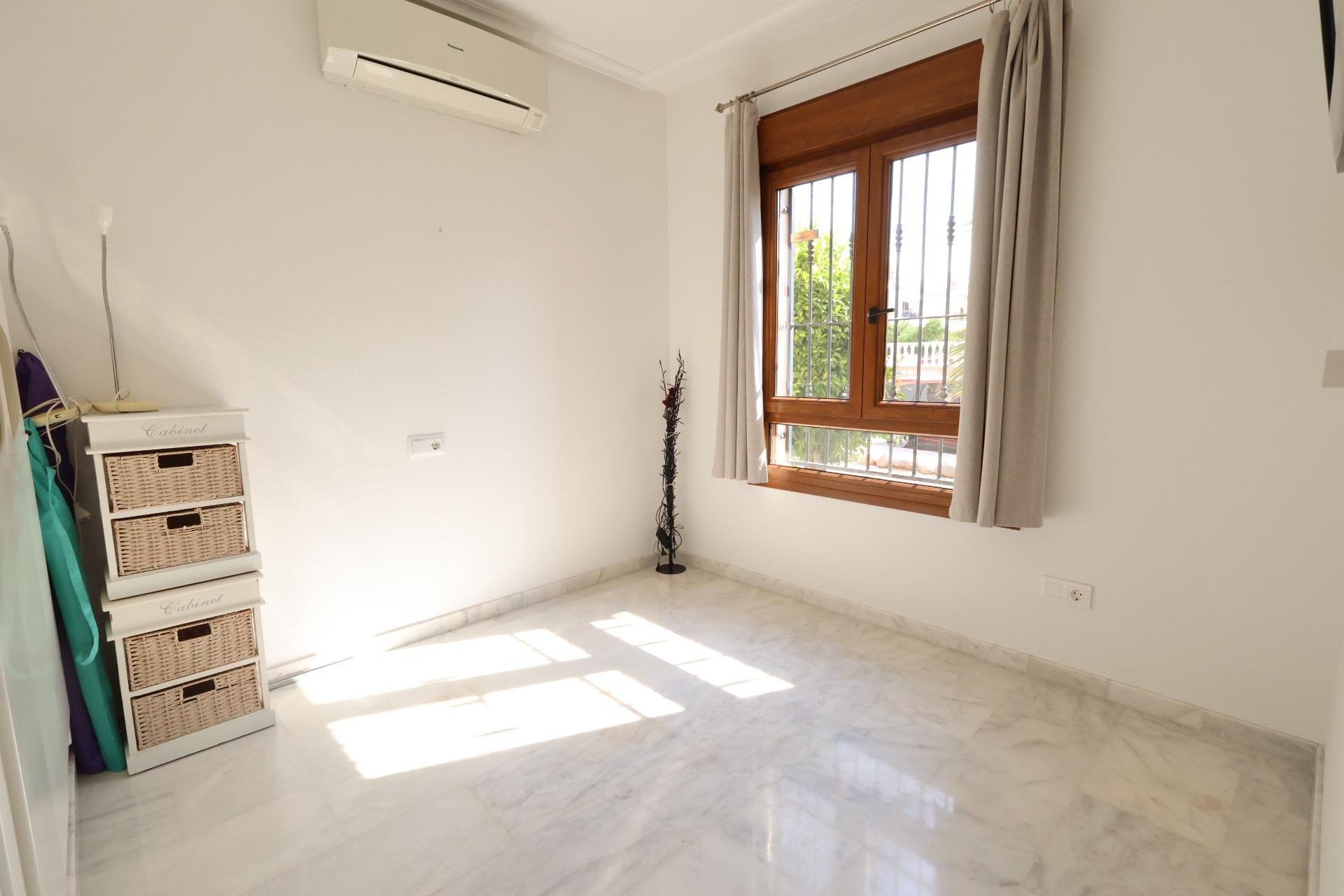 Reventa - Apartment -
Orihuela Costa - Costa Blanca