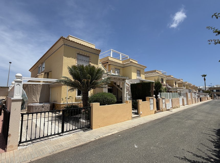 Reventa - Apartment -
Orihuela Costa - Costa Blanca