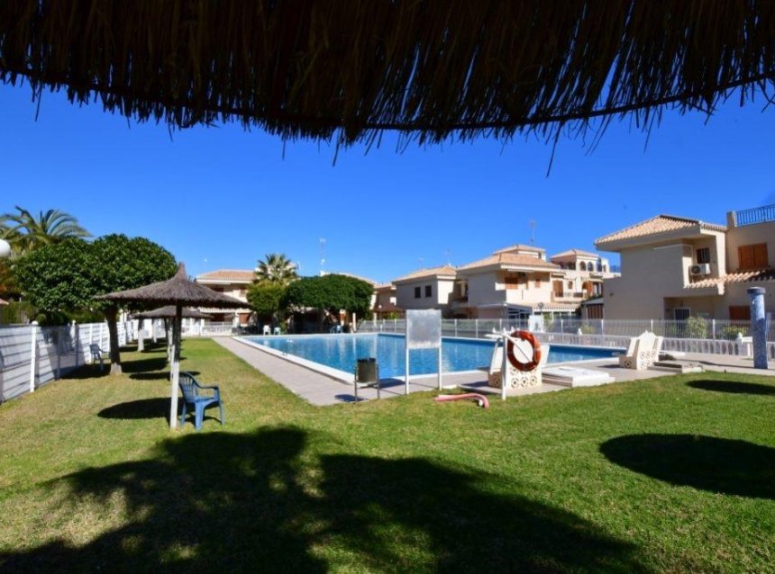 Reventa - Apartment -
Orihuela Costa - La Zenia