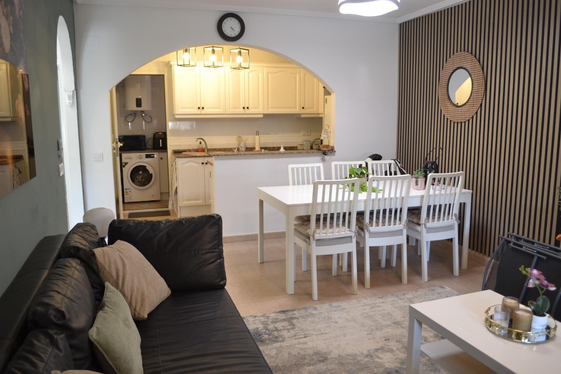 Reventa - Apartment -
Orihuela Costa - Las Filipinas