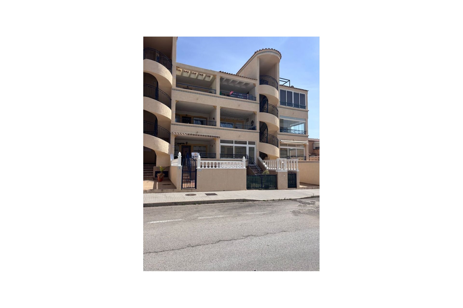 Reventa - Apartment -
Punta Prima - Costa Blanca