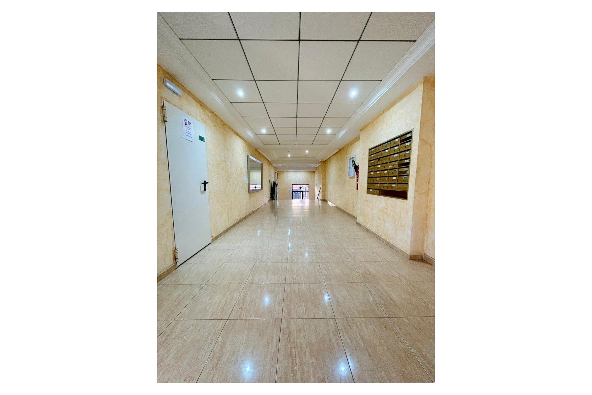 Reventa - Apartment -
San Isidro - Inland