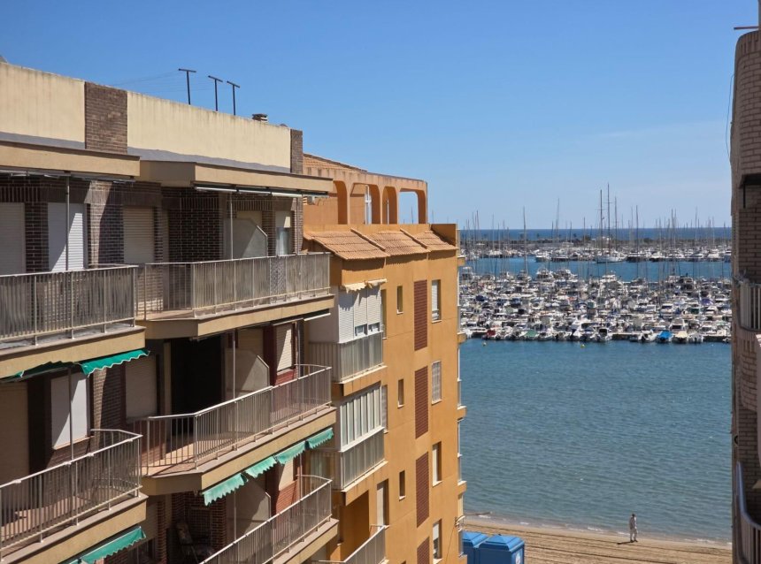 Reventa - Apartment -
Torrevieja - Acequion