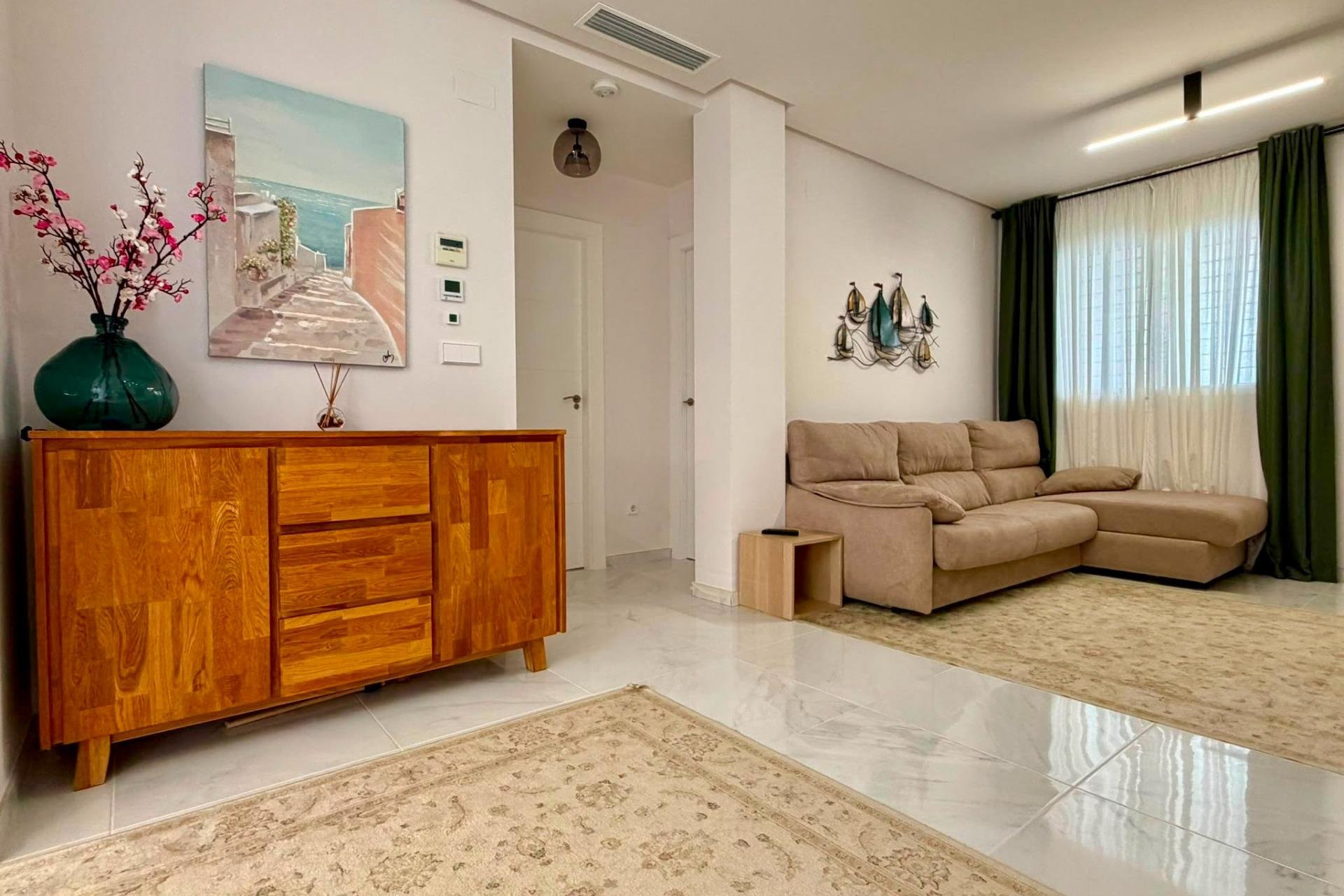Reventa - Apartment -
Torrevieja - Aguas Nuevas