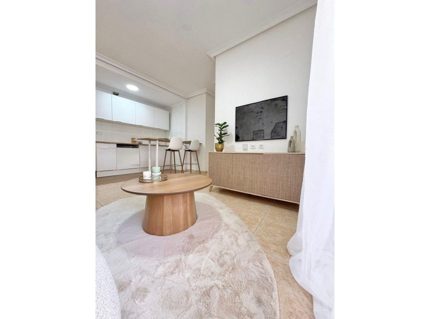 Reventa - Apartment -
Torrevieja - Antonio Machado