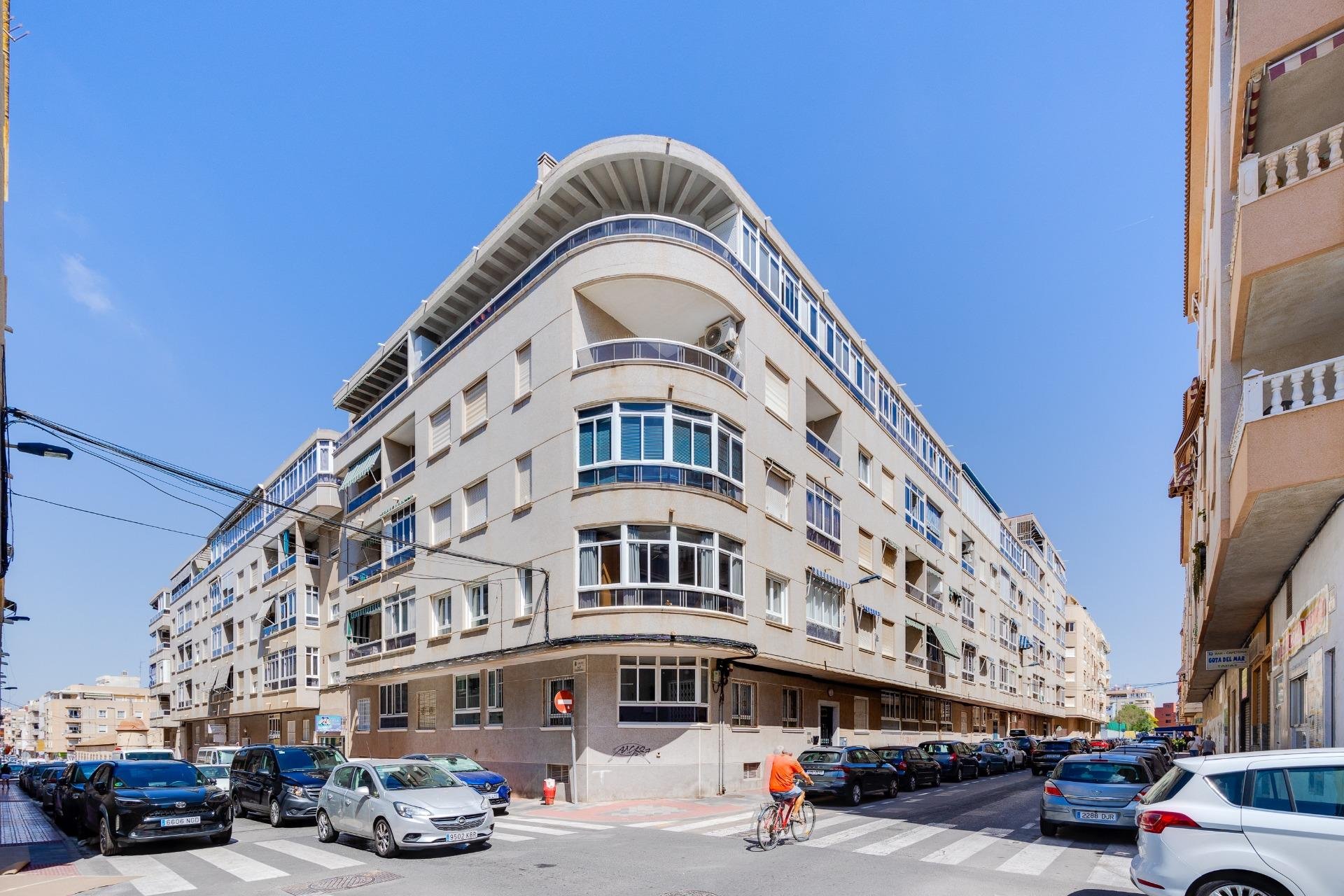 Reventa - Apartment -
Torrevieja - Antonio Machado