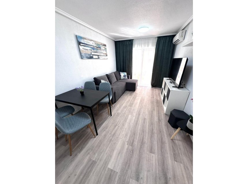 Reventa - Apartment -
Torrevieja - Centro - Muelle Pesquero