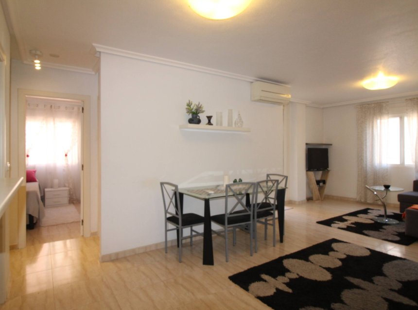Reventa - Apartment -
Torrevieja - Centro