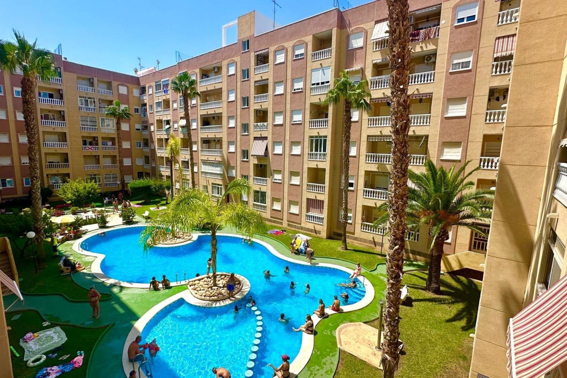 Reventa - Apartment -
Torrevieja - Centro