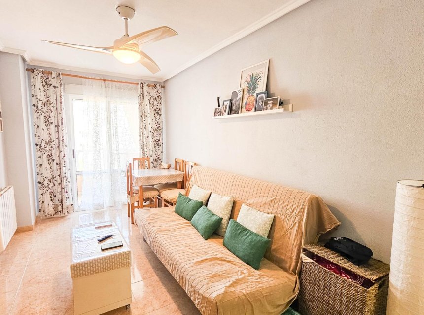 Reventa - Apartment -
Torrevieja - Centro