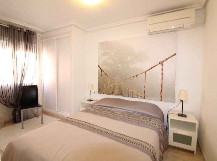 Reventa - Apartment -
Torrevieja - Centro