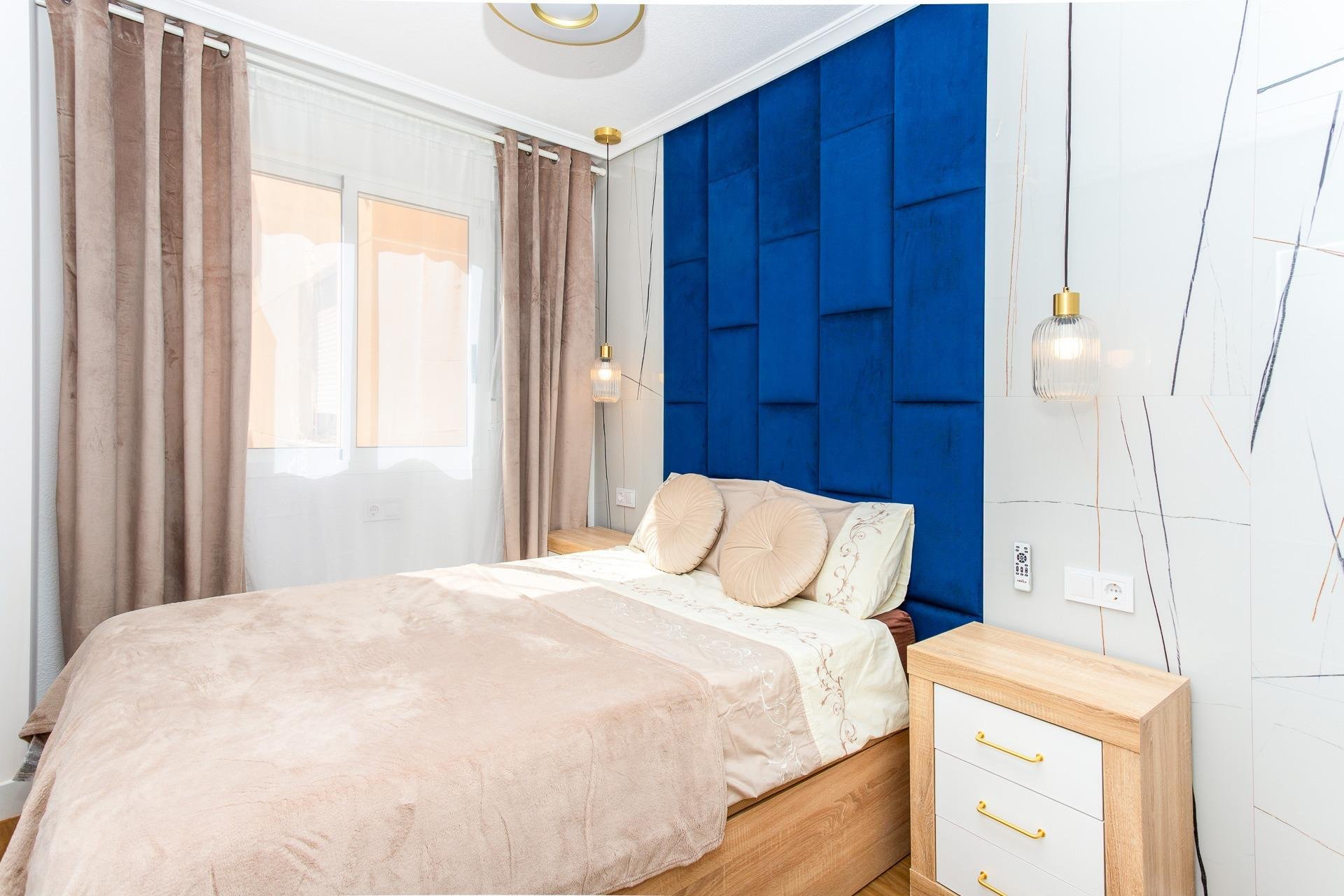 Reventa - Apartment -
Torrevieja - Centro