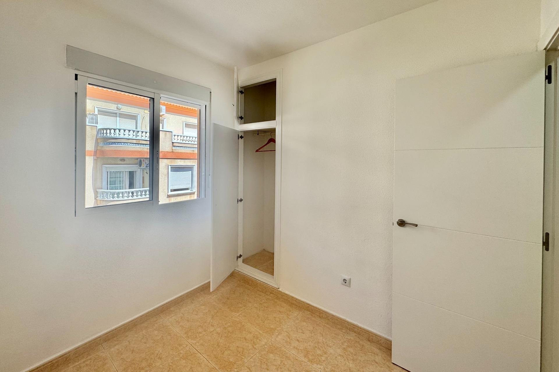 Reventa - Apartment -
Torrevieja - Centro