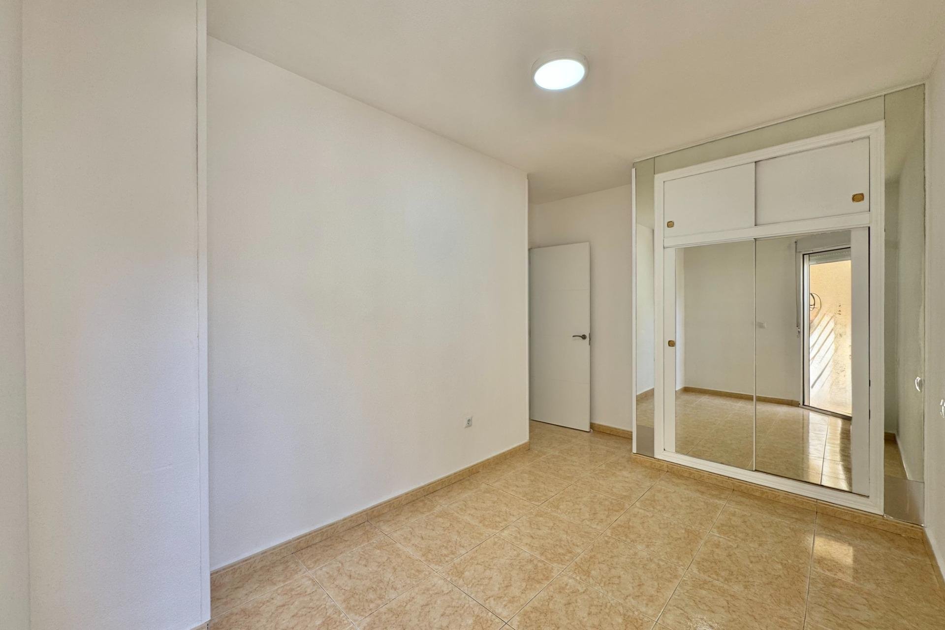 Reventa - Apartment -
Torrevieja - Centro